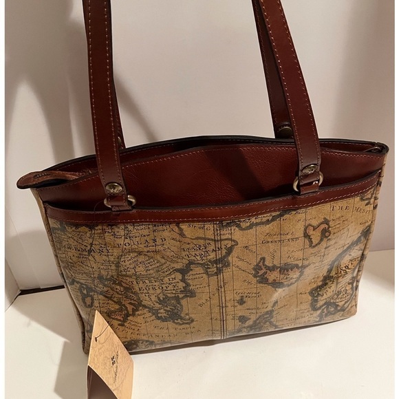 NWT Patricia Nash Leather European Map Collection Poppy Tote - Picture 2 of 15